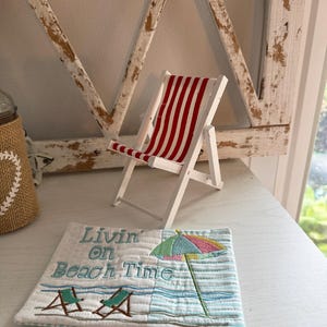 ITH Livin On Beach Time Mug Rug, Machine Embroidery Pattern, Two Sizes, Two Designs