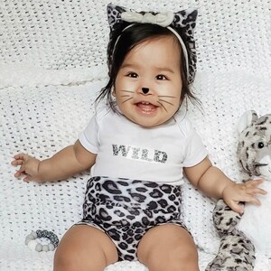 Gray Black Leopard Spot Bummies and/or Top Knot Headband Set, Kids Bloomers, Baby Girl Animal Print Diaper Cover, Toddler High Waist Shorts