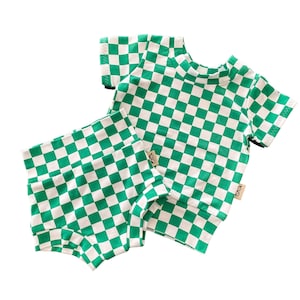 Green Retro Checkered Dudis Summer Lounge Set, Handmade Kids Tee and Shorts Set, Summer outfit, Newborn Clothes, Toddler Fashion Outfit