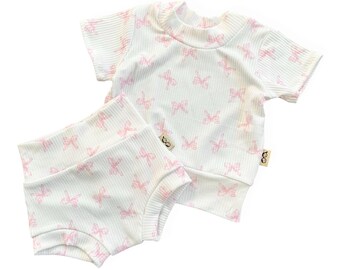 Pink Bows Ribbed Lounge Set, Tee with Bummies or Biker Shorts, Cute bow Outfit for babies, Baby Clothes, Cute bow baby Girl Set
