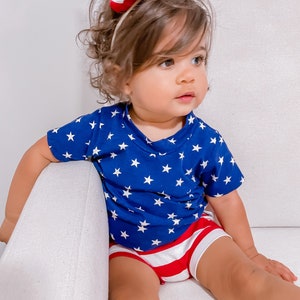 Navy Stars & Red Striped Mix and Match Dudis Summer Lounge Set, Handmade Kids Tee and Shorts Set, Summer holiday outfit, Newborn Fashion