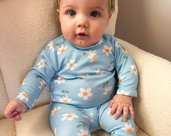 Baby Lounge Set, Blue Daisies Ribbed Baby Outfit Set, Top and Leggings Set for Toddler, Baby Girl Clothes, Everyday Outfit, Newborn Gift
