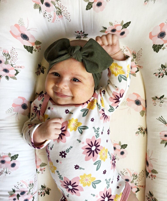 Baby Girl Olive Top Knot Headband / Preemie, Newborn  display picture 3