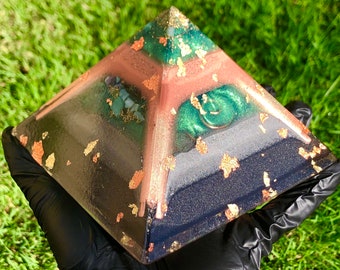 8 Sided Orgone Pyramid - Earth Pipe Purifier Giza - EMF Shield - with Brazilian Stones, Topaz, Atomized Metals and More