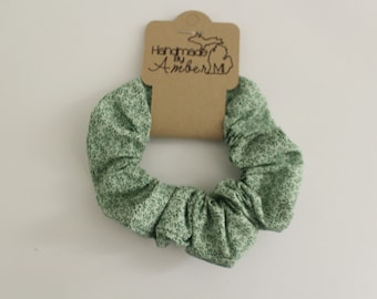 Mini Green Speckled Floral Scrunchie
