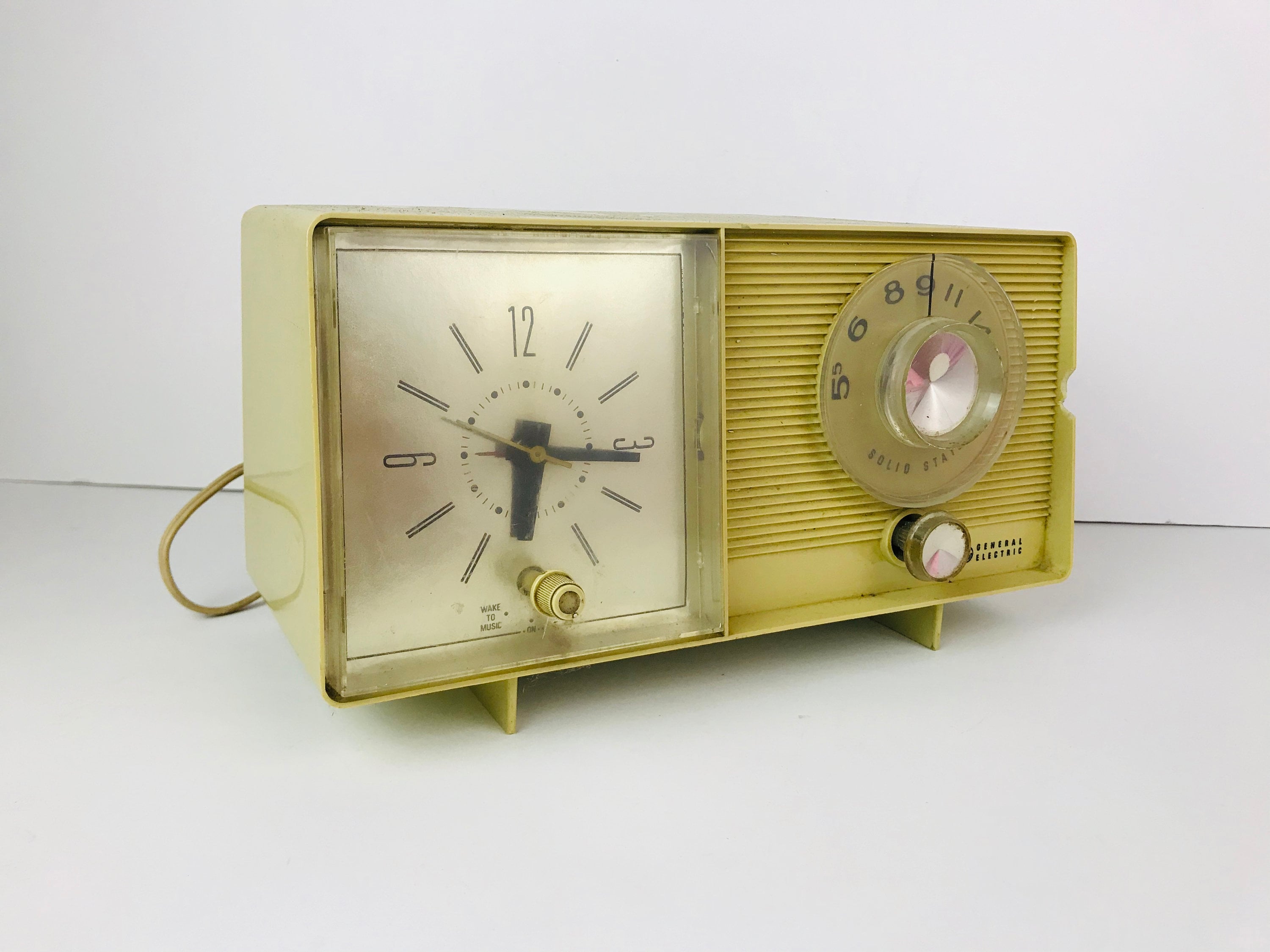 General Electric Solid State Clock Radio 1960's Atomic Etsy