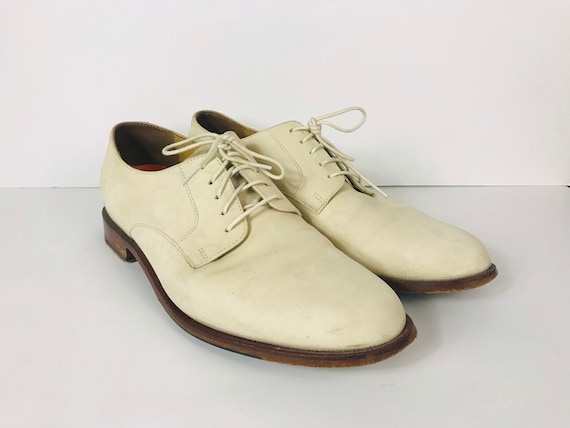 white bucks mens shoes