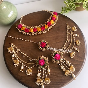 Jasleen Floral Choker set / haldi jewelry / mayoon / holud jewelry / Mendhi jewelry / flower jewelry / desi wedding / bridal jewelry