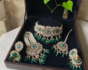 Zainab Bridal Jewelry Set: Choker, Earrings, and Headpiece