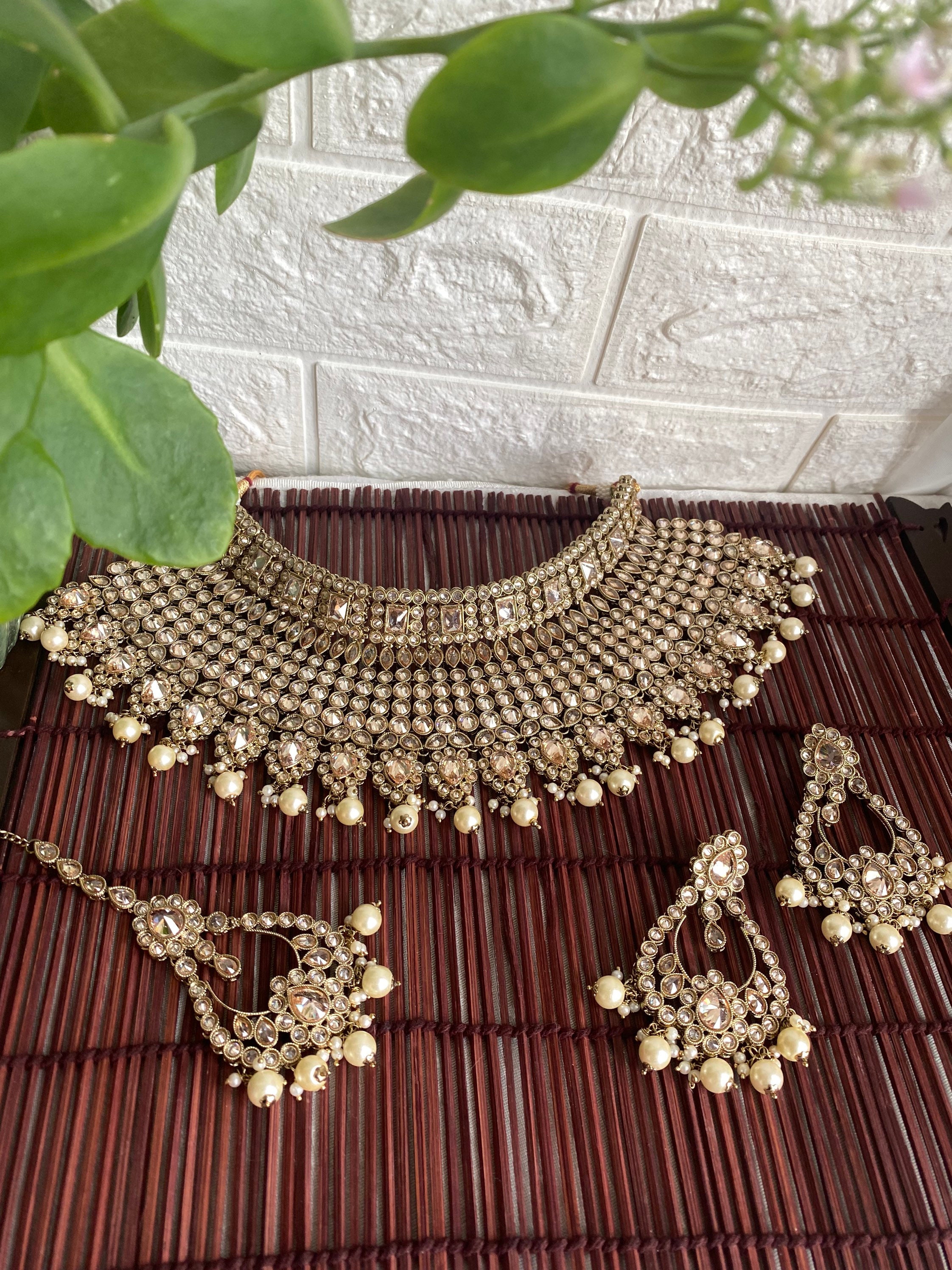 How to Choose Indian Wedding Jewelry