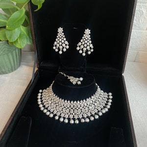 Amaya Choker Set with beads
