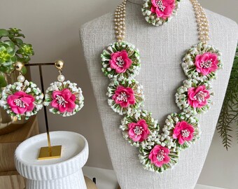 Floral Set for Weddings & Festive Occasions, Bridal Haar, Ready to Ship Within US - Rudrani