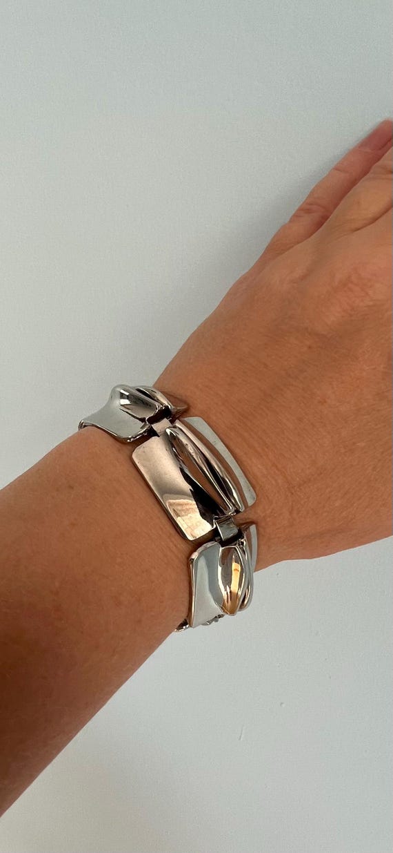 Statement silver tone rectangle link Austrian bra… - image 9
