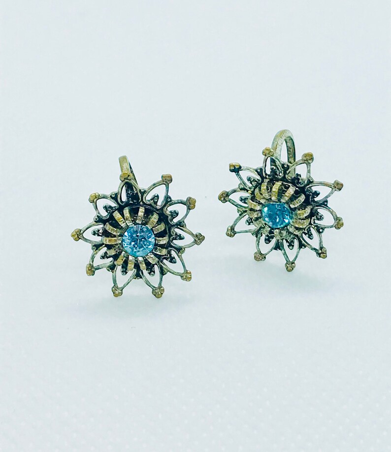Aqua blue and bronze tone star shaped screw back earrings Vintage non pierced filigree earrings Costume jewelry