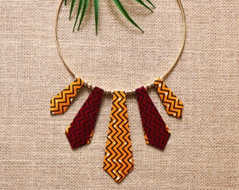 Queen Halskette, Rote Wax batik, Afrikanische Halskette, Wax Halskette, Rote Halskette, Afrikanisches Juwel, Wax Schmuck, Weibliches Schmuckstück, Afrikanisches Gewebe