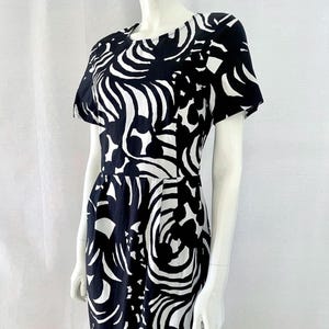 Vintage Marimekko Dress, Black and White geometric print Sheath dress, Size 36, US 6, UK 18, Finnish design Summer Dress