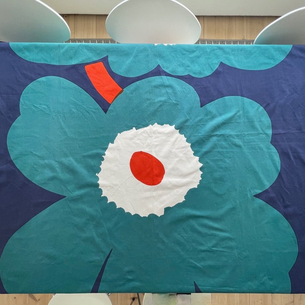 Marimekko Unikko Cotton Sateen Fabric (per 1/2 M)