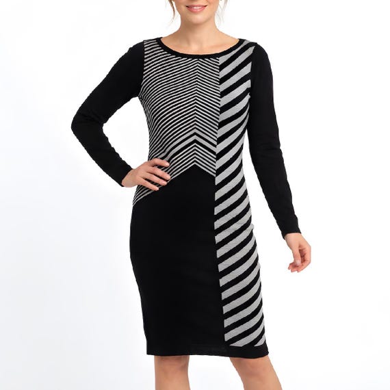 karen millen black and white dress Bodycon Sweater Dress, Optical Stripe Illusion Knit Dress, Size 4M, Long Sleeve Midi, Figure Hugging Designer Back-In-Stock-Summer Cocktail & Party Dresses Color:Black/Green weather comfort Elegant V