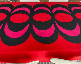 marimekko ヴィンテージテーブルクロス 赤 ヴィンテージ マリメッコ カイヴォ ファブリック テーブルクロス：赤色