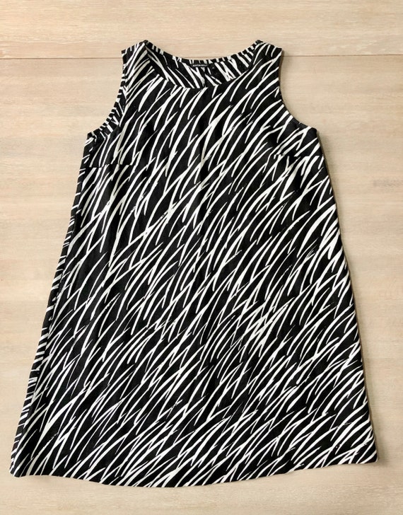 MARIMEKKO Vintage Shift dress, Black and White A-… - image 7