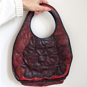 Bolso de hombro vintage de piel con patchwork: bolso retro de los años 70