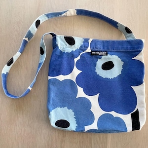 Blue MARIMEKKO Unikko Vintage Canvas Shoulder Bag, Floral Poppy Print Crossbody bag