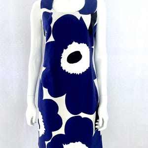 MARIMEKKO Unikko Vintage Sheath Dress, Navy Blue and white Floral Poppy Print Dress, Size 40, M/L