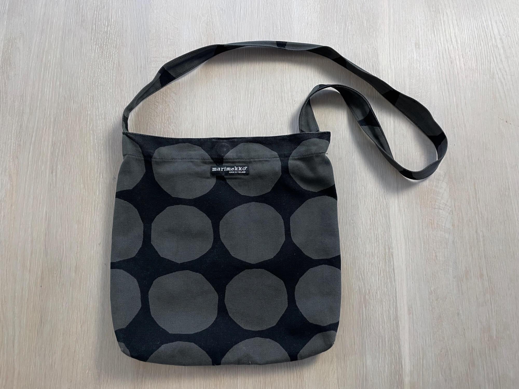 Kivet HWコットンファブリック | Maija Isola | Marimekko