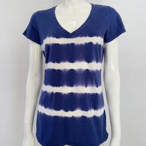 Tie Dye Shirt by Witchery, Blue V-neck Vintage T shirt, Size S Casual Boho Stripe Festival Top