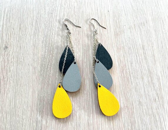 Uhana Finland Wood Teardrop Earrings: Nordic Dang… - image 2