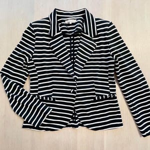 Vintage Black and White Striped Blazer, Retro Fitted Jacket, 90s Preppy Women’s Striped Blazer, Size 38, US 8 UK 10 Office to Casual Wear