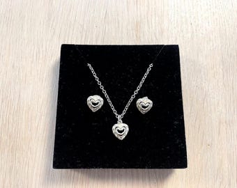 ドラ5 ヴィンテージ カレワラ コル バード シルバー 925 ペンダント カレワラ コル シルバー ハート ジュエリーセット：フィンランドの