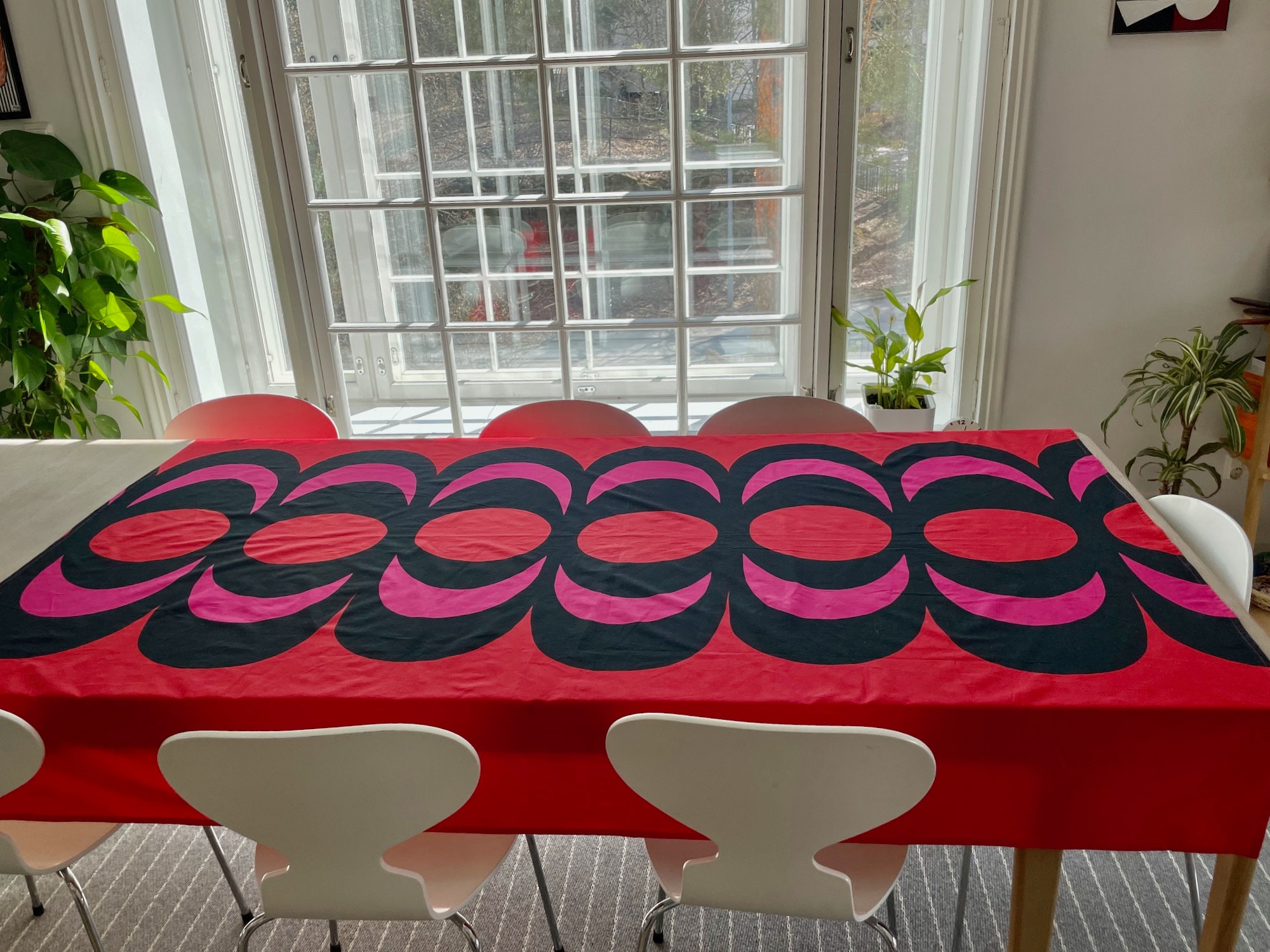 marimekko ヴィンテージテーブルクロス 赤 ヴィンテージマリメッコ カイヴォ生地テーブルクロス：赤の幾何学模様