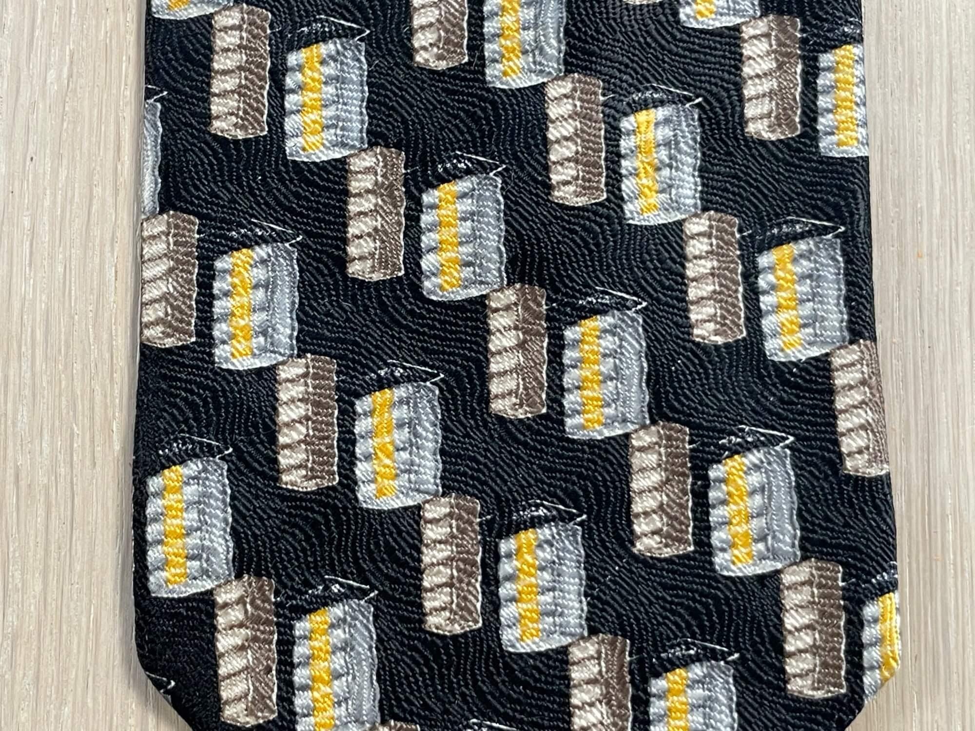 Cravate Ungaro Paris En 100% Soie, Fabriquée En Italie – Motif Floral Multicolore, Vintage