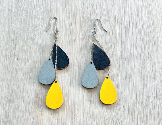 Uhana Finland Wood Teardrop Earrings: Nordic Dang… - image 4