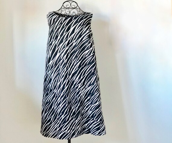 MARIMEKKO Vintage Shift dress, Black and White A-… - image 1