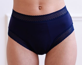 Culotte de règles ultra-fine et ultra-absorbante par Loulou - culotte menstruelle - tanga - flux léger