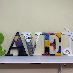 Letras de madeira personalizadas inspiradas na Disney para decoração de parede (8 polegadas de altura) O Estranho Mundo de Jack