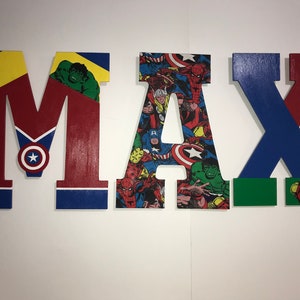 Varias letras gigantes de madera personalizadas inspiradas en superhéroes para decoración de pared (13 pulgadas de alto) AVENGERS