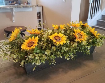 Rustic Planter Box Centerpiece/Farmhouse Centerpiece/Farmhouse Decor/Sunflower Centerpiece/Home Decor/Rustic Centerpiece