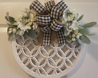 Wood Lattice Wall Decor/Farmhouse Wall Decor/Rustic Wall Decor/Wall Decor/Rustic Home Decor/Floral Wall Decor