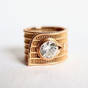 Turban ring in 18K yellow gold Diamond of 1.22 Carats