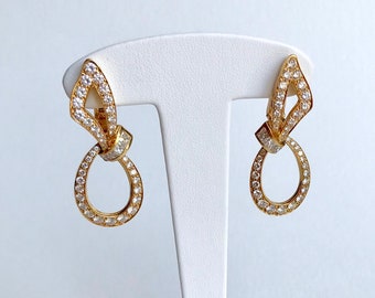 Pendientes BOUCHERON NOEUD en oro amarillo de 18 kt con diamantes