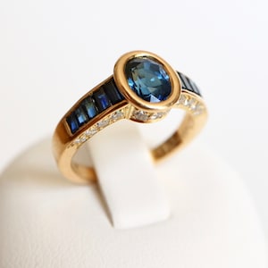 MAUBOUSSIN Safira em ouro amarelo 18 quilates e anel de diamante 1970