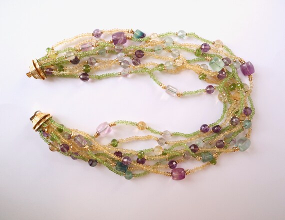 Collier huit rangs en or jaune 18 kt composé d’am… - image 9