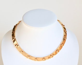 Collar CHAUMET en oro amarillo de 18 quilates con motivo de placa geométrica articulada