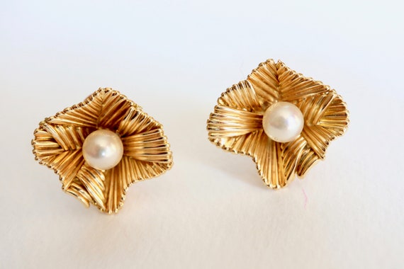 BOUCHERON Earrings clips around 1960 yellow gold … - image 2