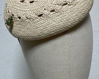 FascinatorBase/Button shape, Weave by hand with Toquilla Straw, kangaroo brooch