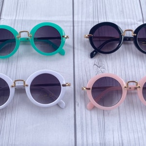 Round Retro Sunnies| NO Personalization