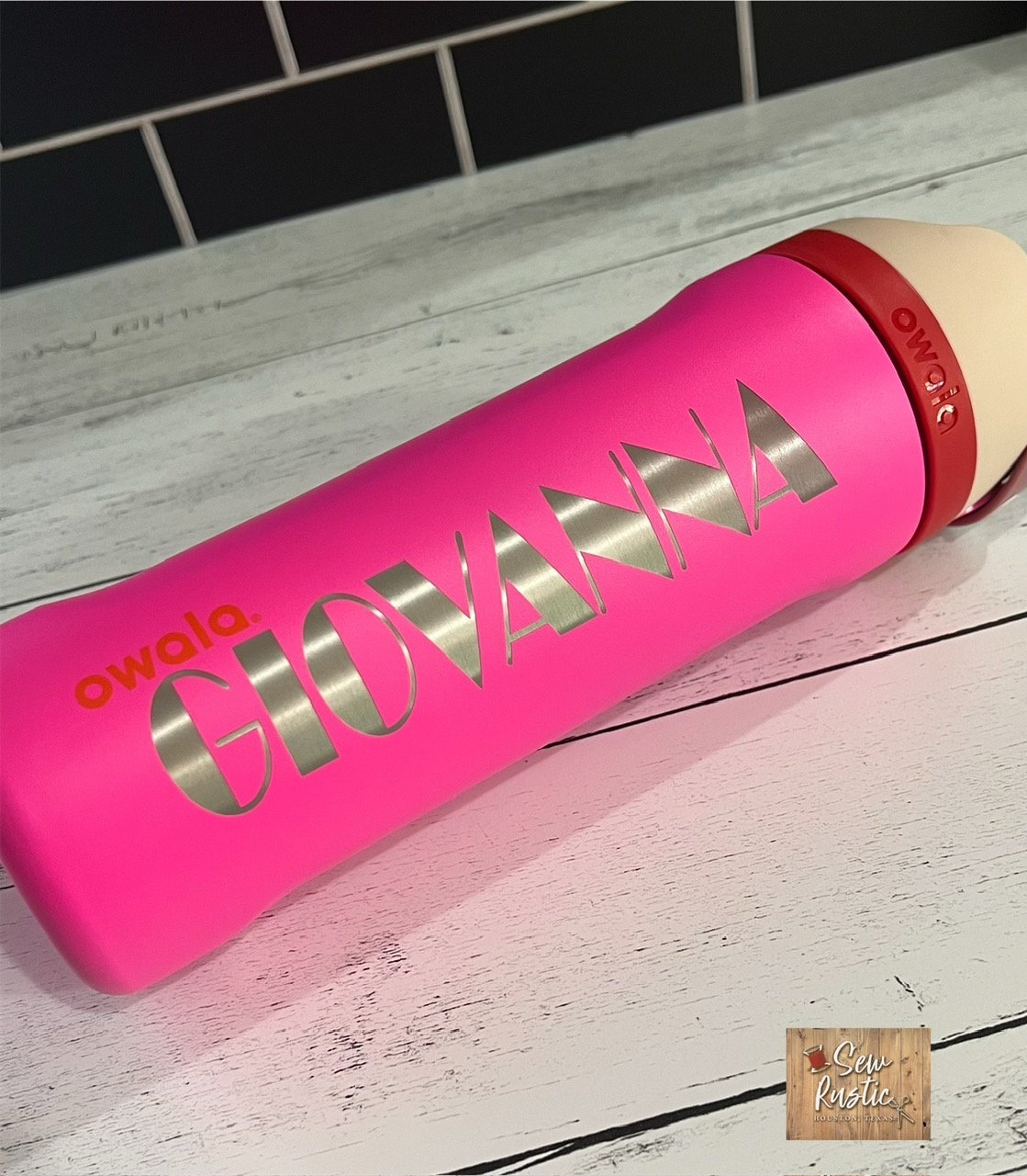 Owala, Dining, Owala Can You See Me Hot Pink Freesip Nwt Stainless Steel  32 Oz Limited Edition
